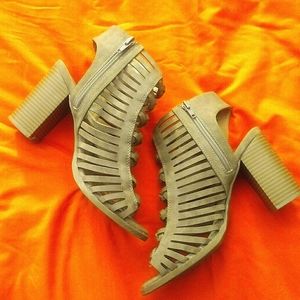 Women's Tan Leather Strapped Open Toe Heels